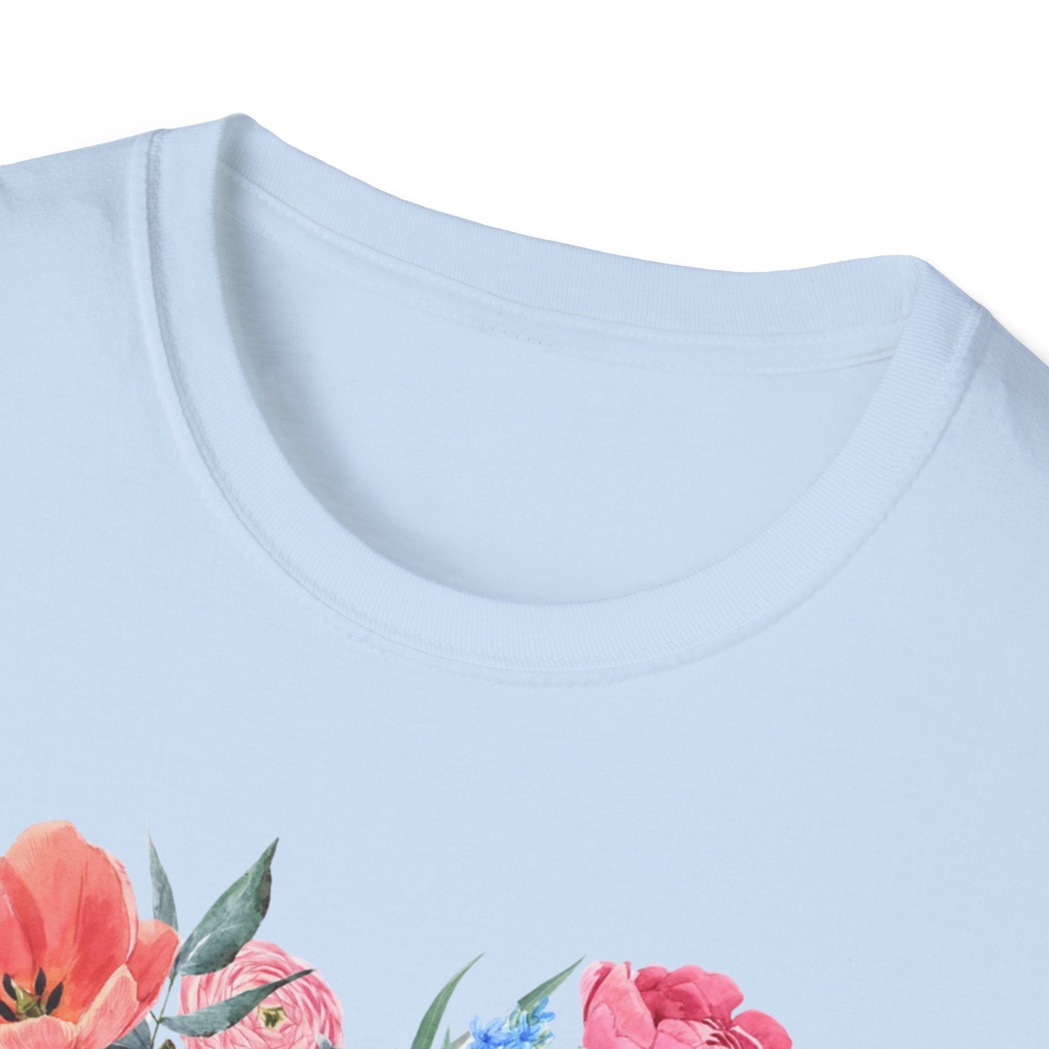 Cute Flowers Elegant Valentine's Day T-Shirt - Romantic Love Apparel, Floral Fashion, Romantic Gift