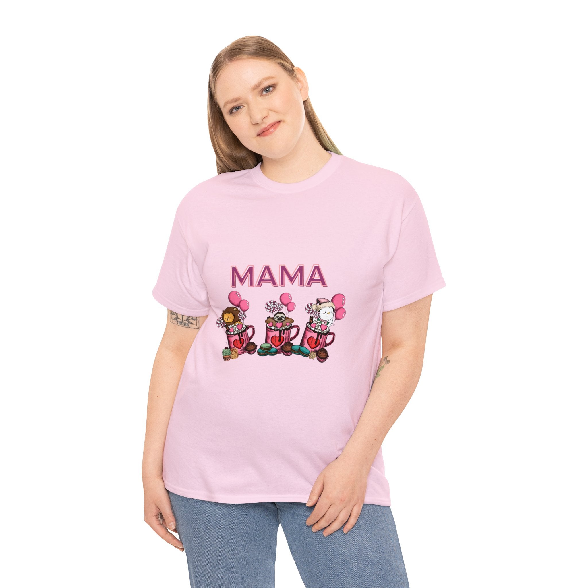 Chic Mama T-Shirt: Stylish Motherhood Statement Tee