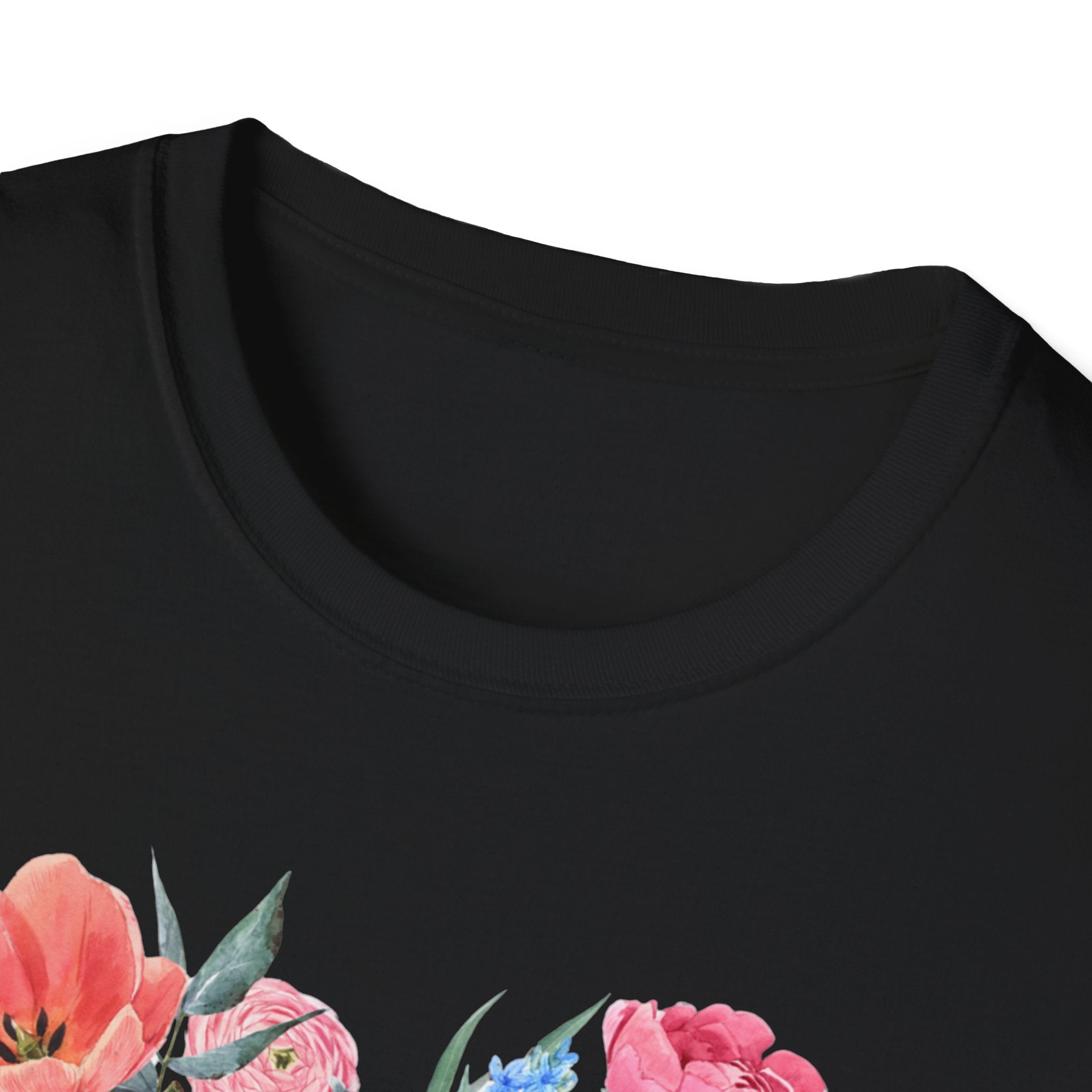 Cute Flowers Elegant Valentine's Day T-Shirt - Romantic Love Apparel, Floral Fashion, Romantic Gift