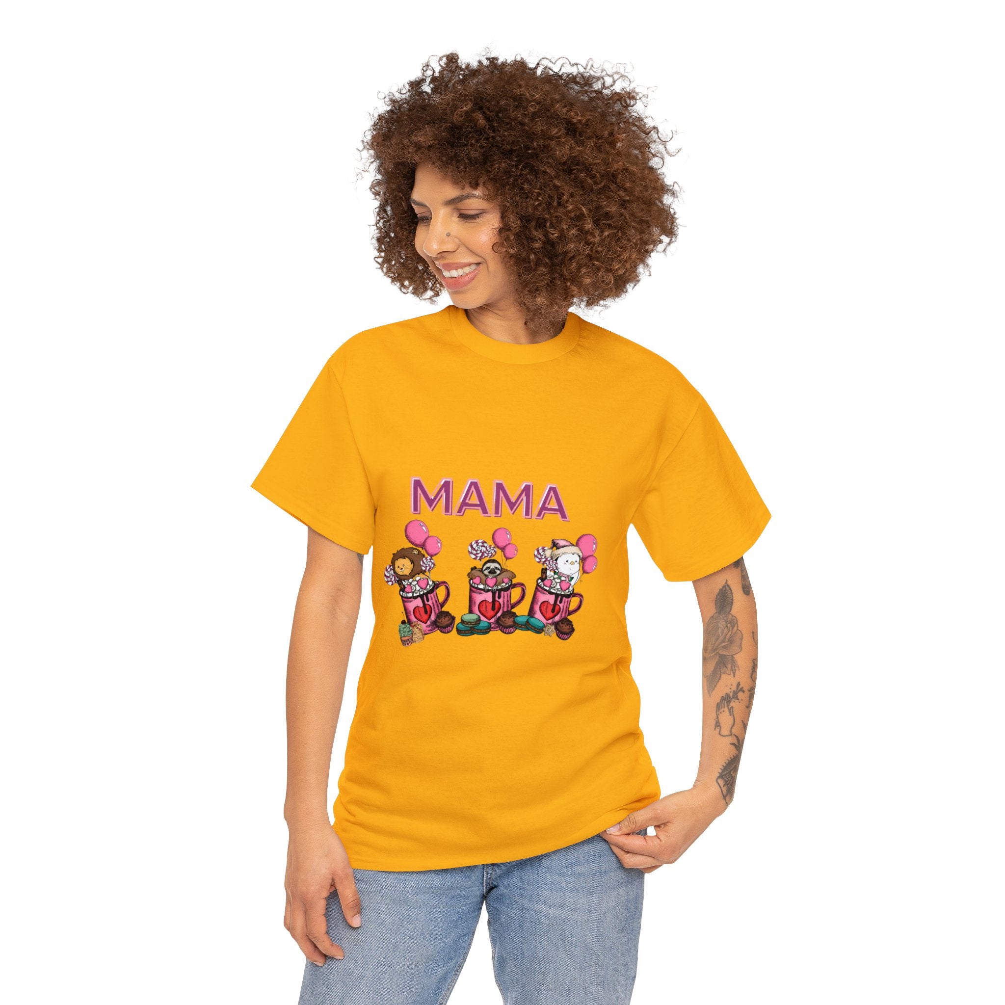 Chic Mama T-Shirt: Stylish Motherhood Statement Tee