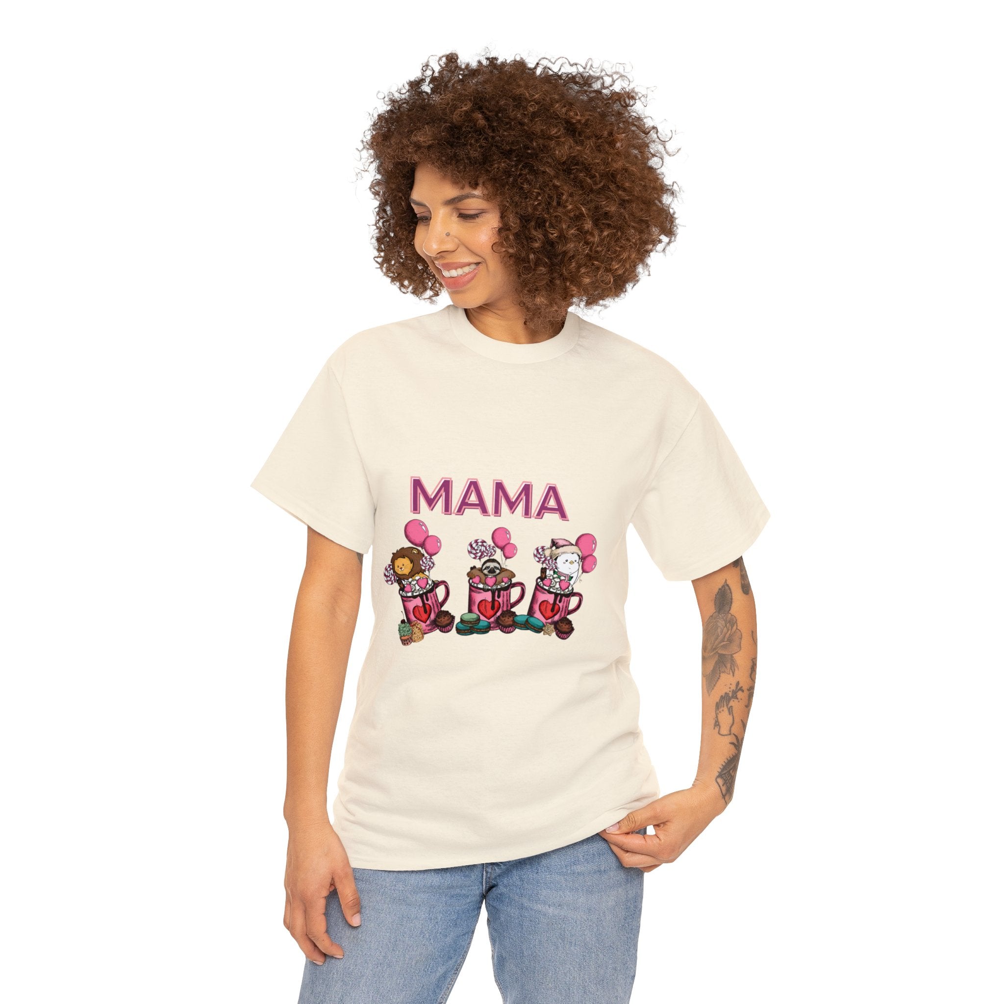 Chic Mama T-Shirt: Stylish Motherhood Statement Tee