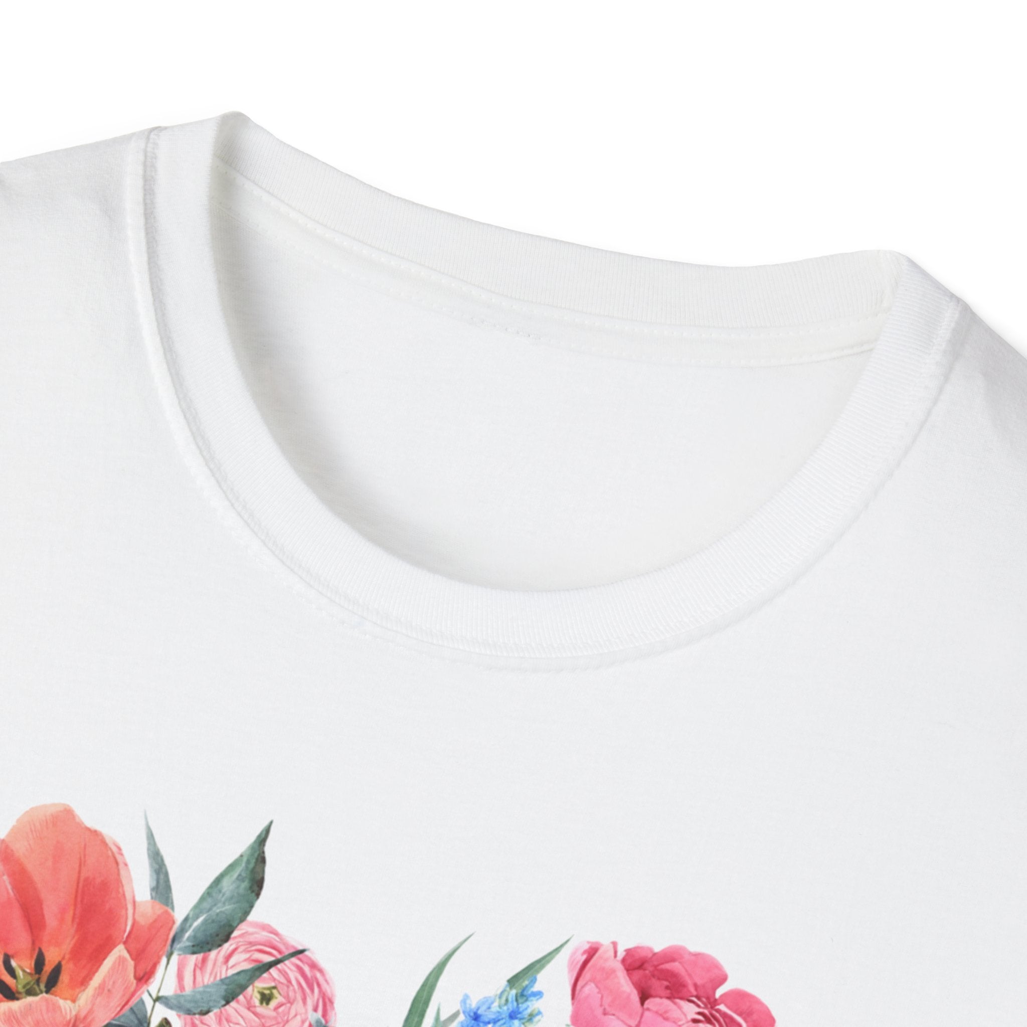 Cute Flowers Elegant Valentine's Day T-Shirt - Romantic Love Apparel, Floral Fashion, Romantic Gift