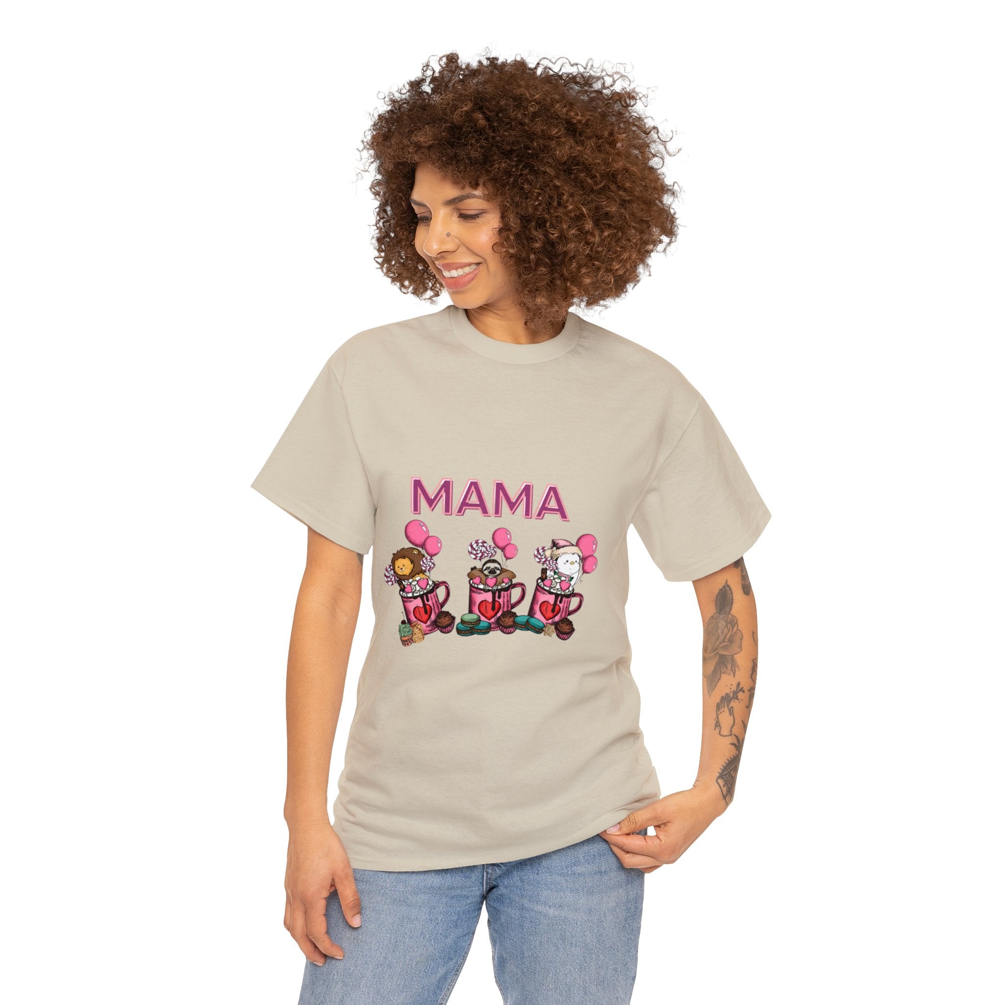 Chic Mama T-Shirt: Stylish Motherhood Statement Tee