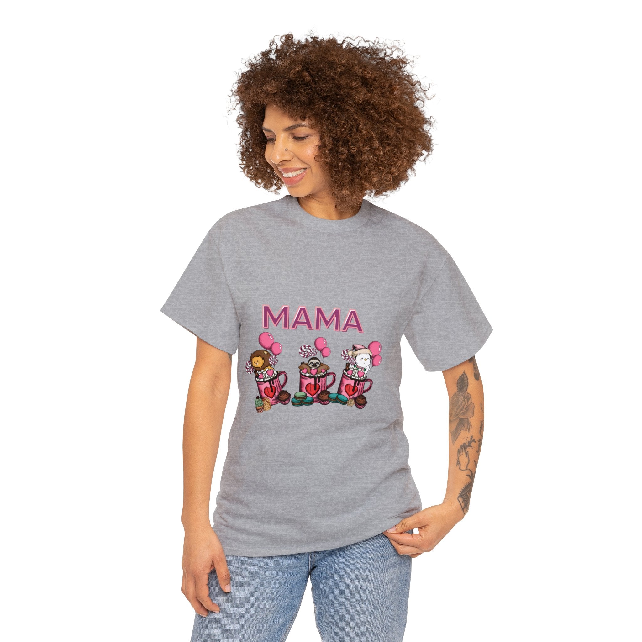 Chic Mama T-Shirt: Stylish Motherhood Statement Tee