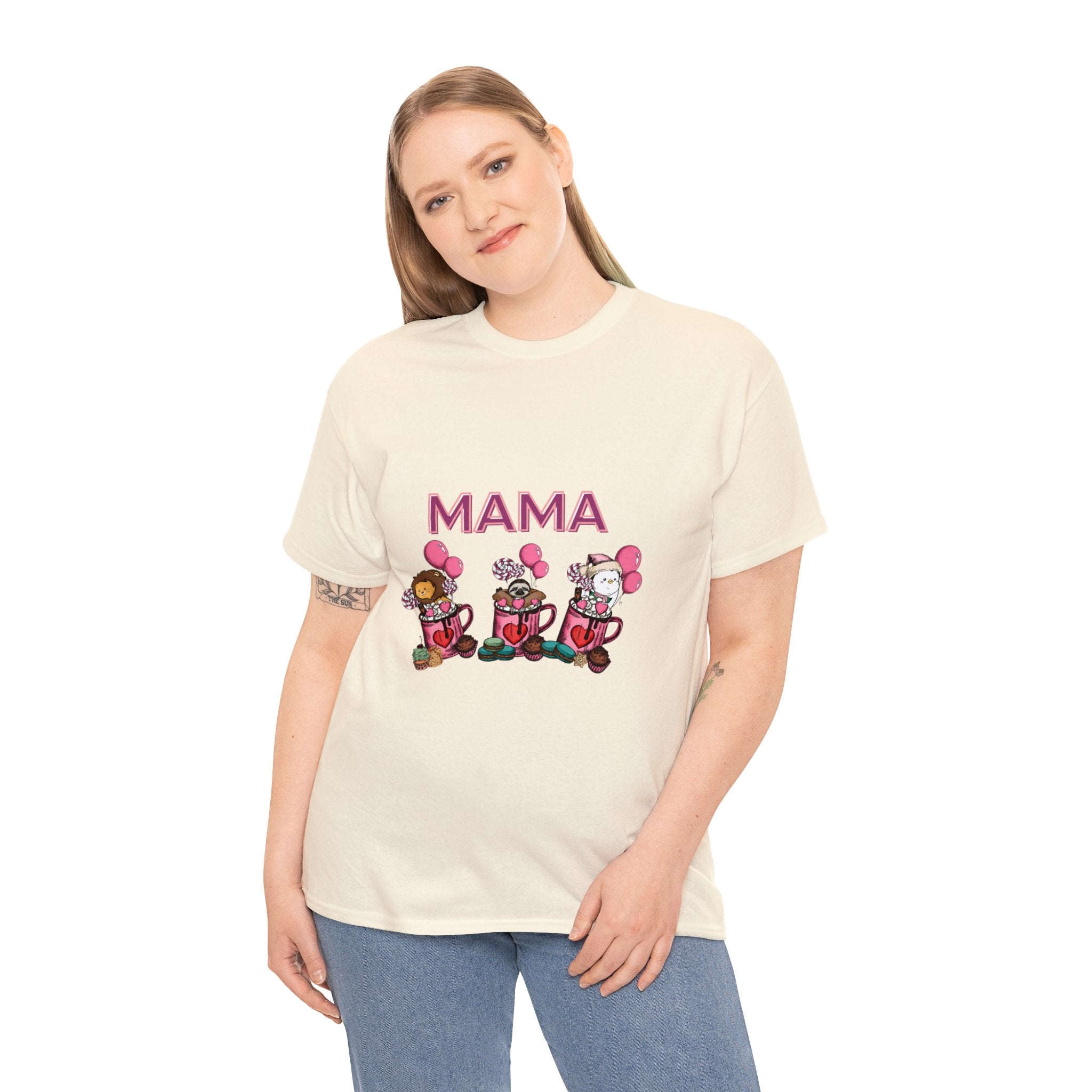 Chic Mama T-Shirt: Stylish Motherhood Statement Tee